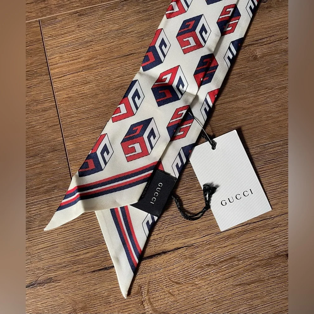 GUCCI-AUTHENTIC (NWT) Blue/Cream/Red Silk Twilly Scarf - Picture 8 of 10
